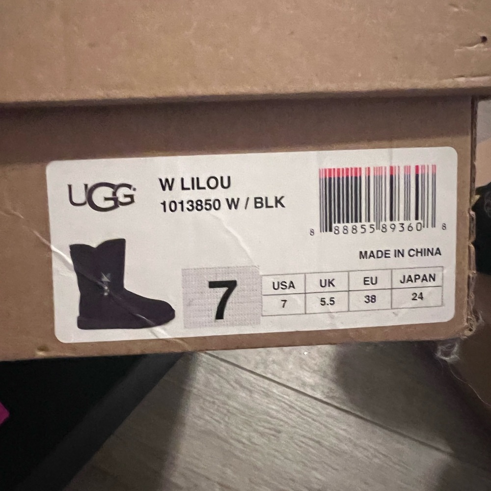 Ugg boots - Picture 6 of 6